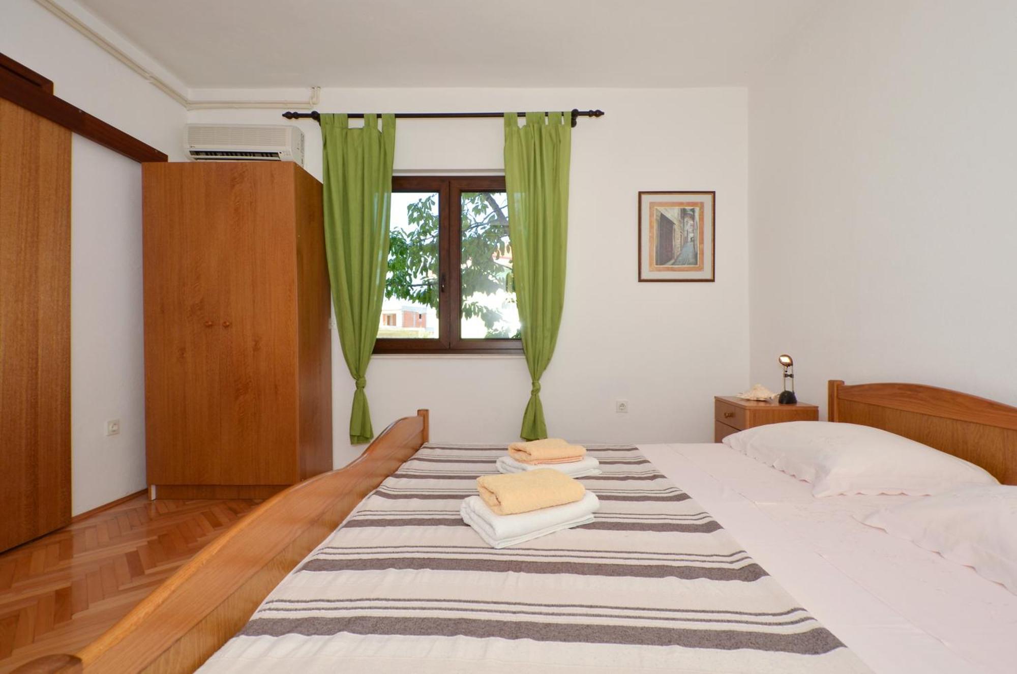 Apartments By The Sea Slatine, Ciovo - 12176 Room photo